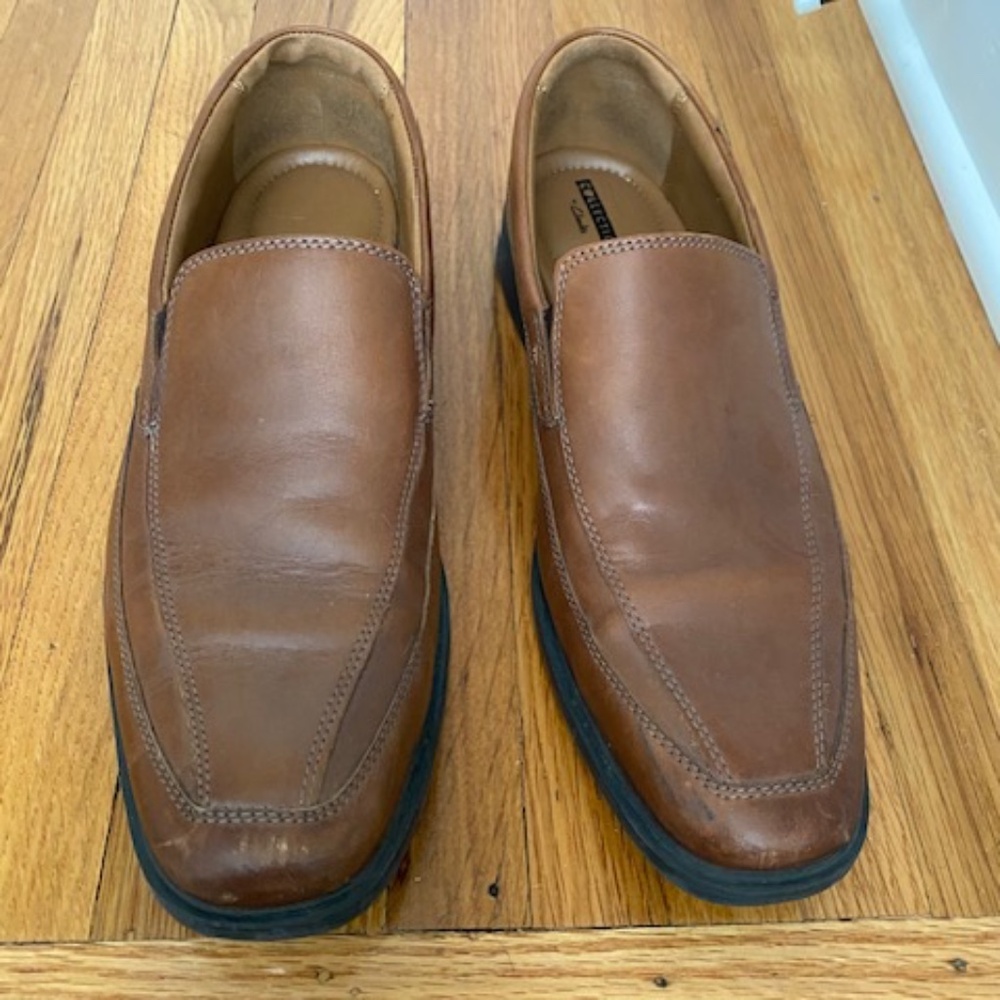 Men's Brown Clarks - Size 8.5 M